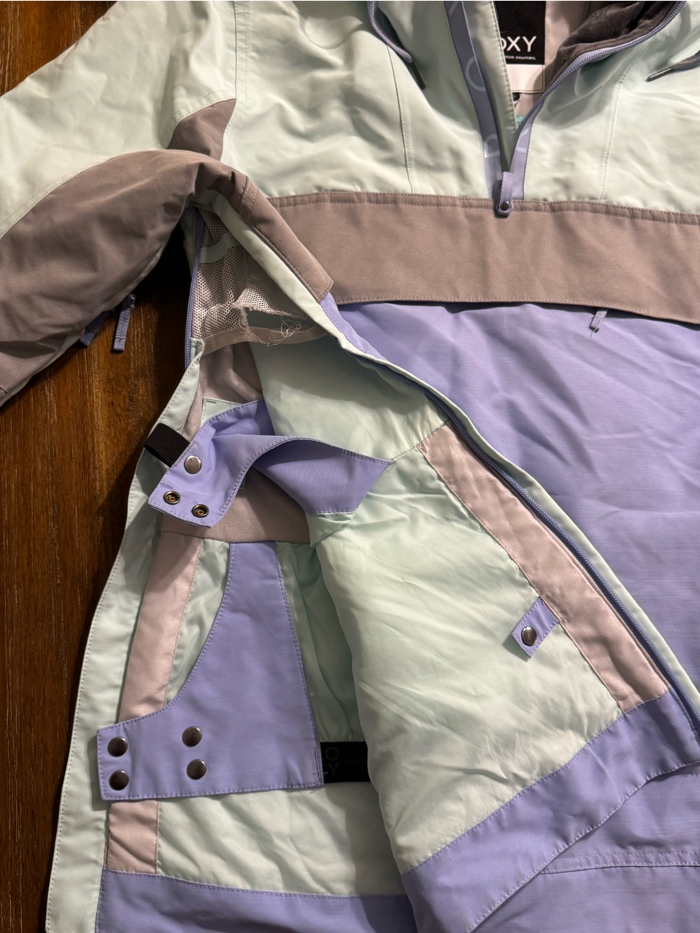 Roxy Jacket - Picture 5 of 6